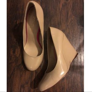 Women’s Nude Color Wedge 7.5